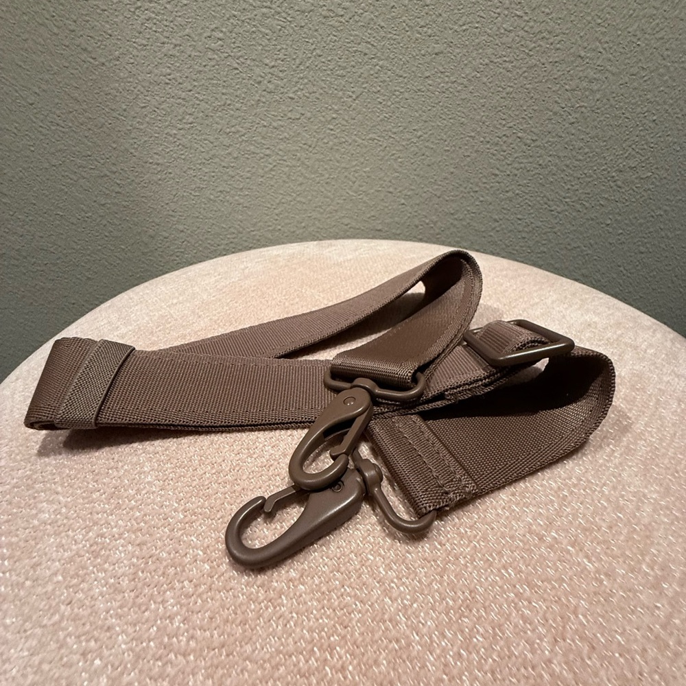 DagneDover strap
